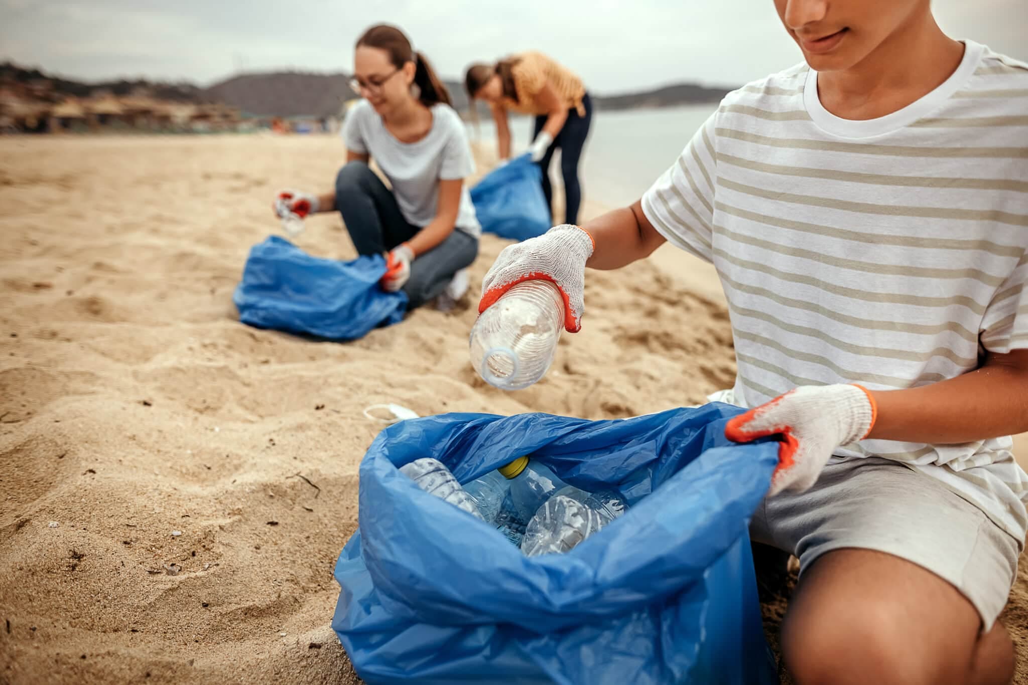 Volunteer Day: Beach Cleanup